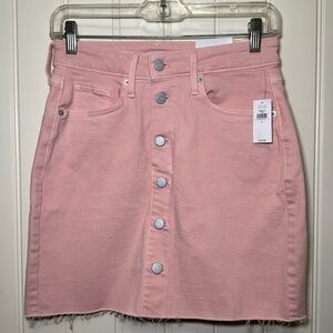 NWT!! Women’s Old Navy button front mini skirt - size 0